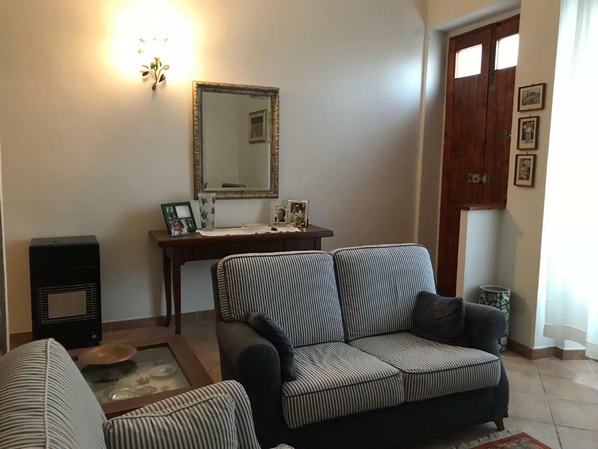 Sardegna Vicino Ad Olbia "La Casa Nel Vicolo" Villa Berchidda Exterior foto