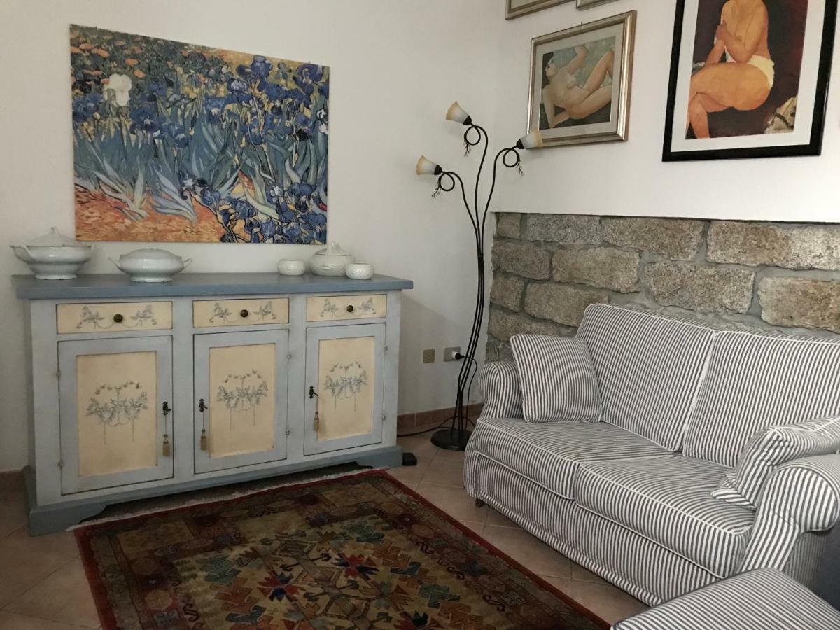 Sardegna Vicino Ad Olbia "La Casa Nel Vicolo" Villa Berchidda Exterior foto