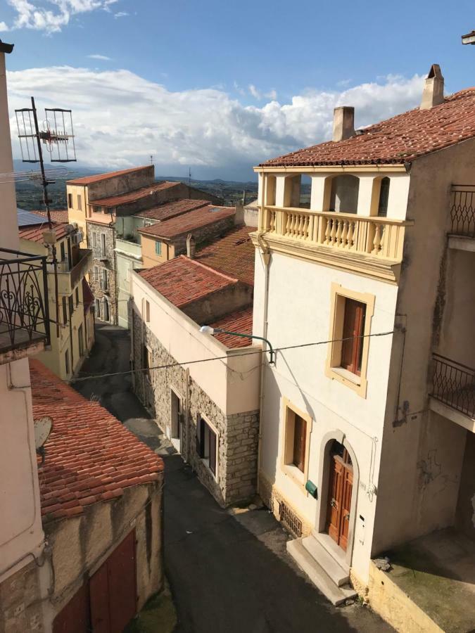 Sardegna Vicino Ad Olbia "La Casa Nel Vicolo" Villa Berchidda Exterior foto